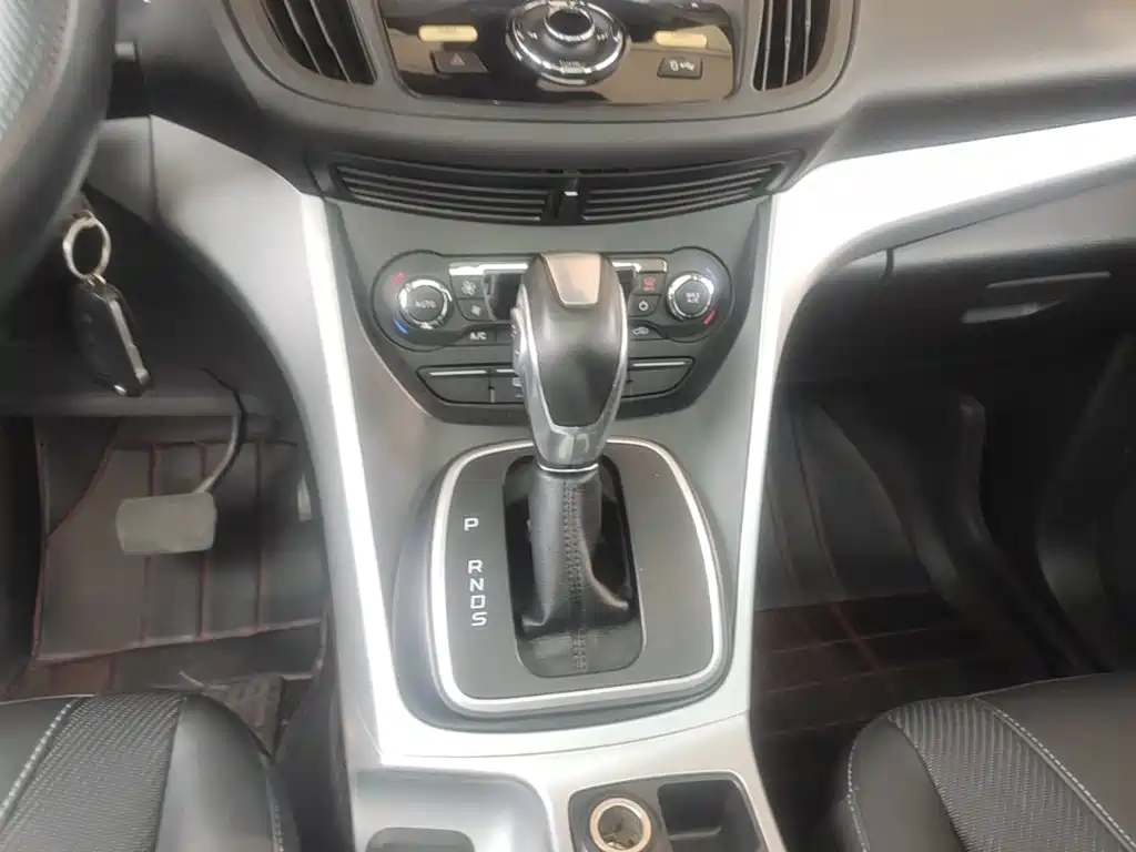 Ford Kuga — миниатюра 14