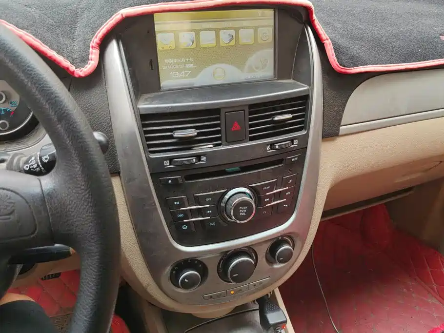 Buick Excelle — миниатюра 13