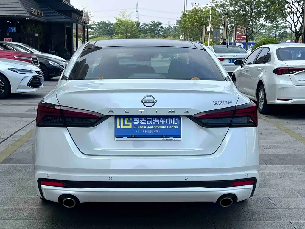 Nissan Teana — миниатюра 4
