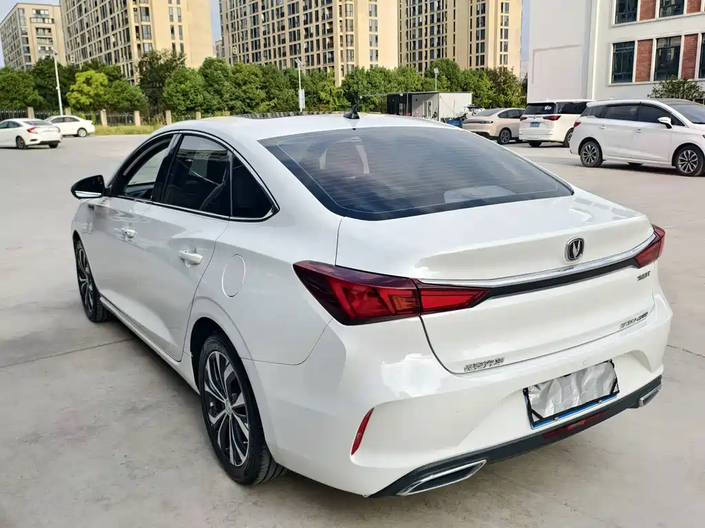 Changan Eado — миниатюра 5