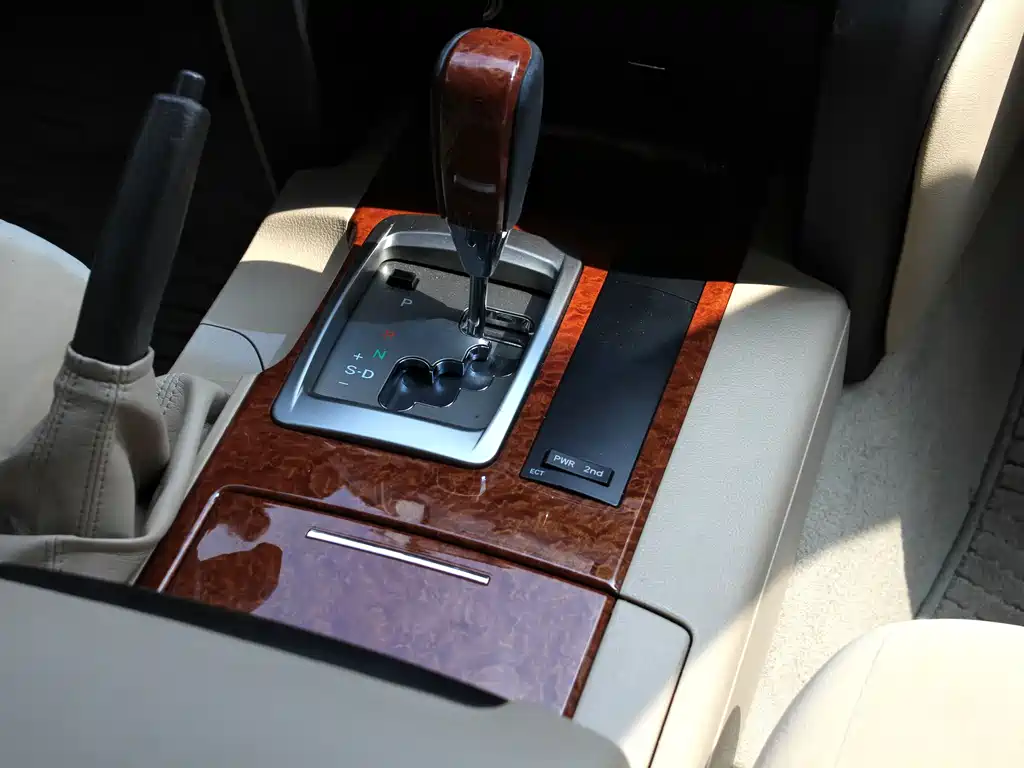 Toyota Land Cruiser — миниатюра 9
