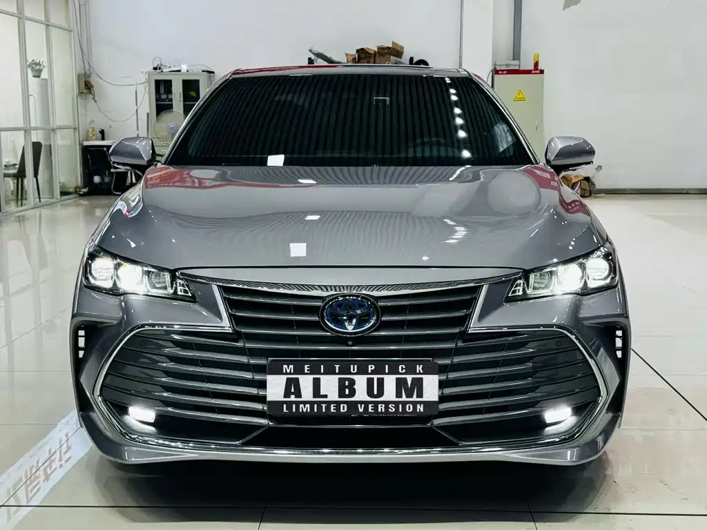 Toyota Avalon — миниатюра 2