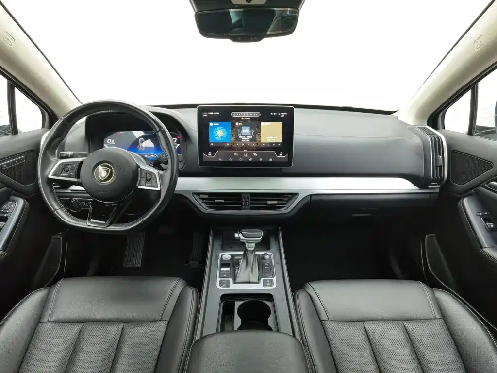 BYD Tang — миниатюра 5