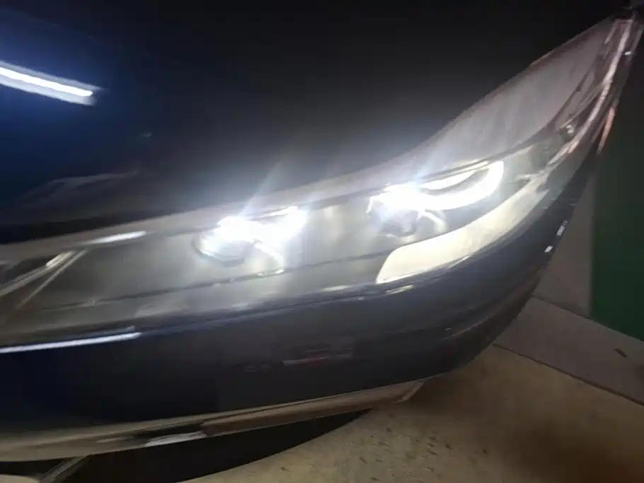 BMW 7 Series — миниатюра 5
