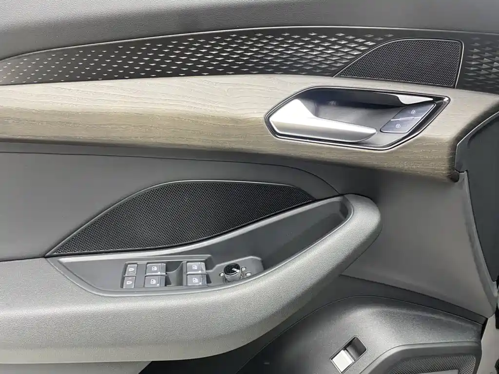 Audi Q6 — миниатюра 22