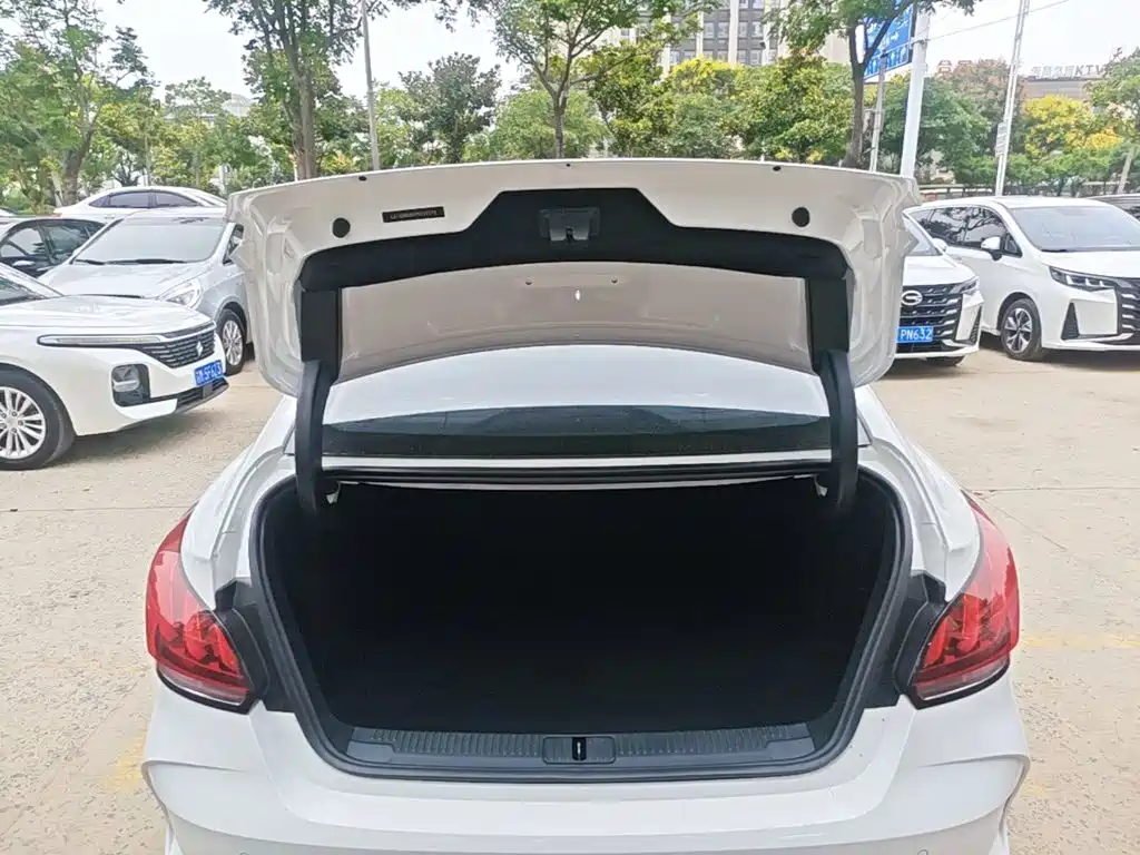 MG MG5 — миниатюра 19