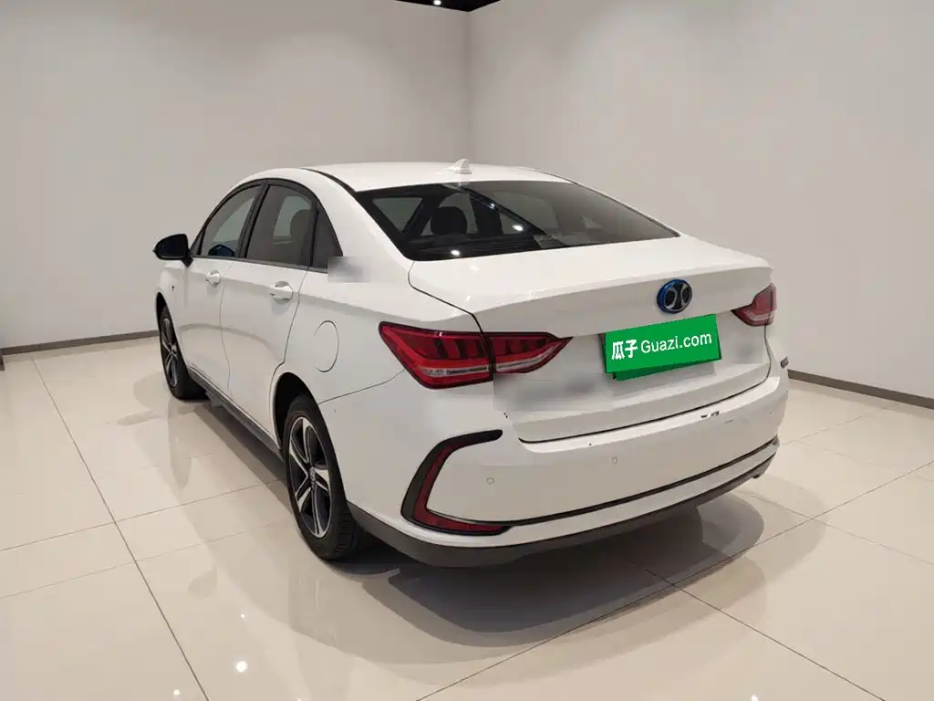 BAIC EU5 — миниатюра 4