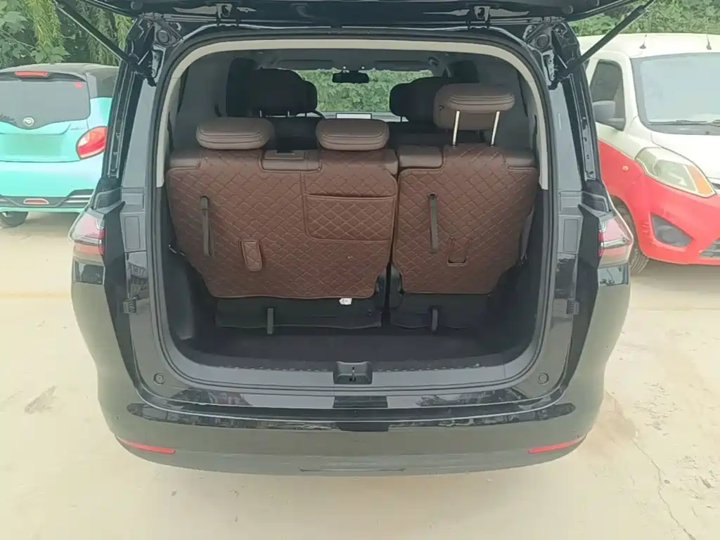 Wuling Xingguang 730 New Energy — миниатюра 19
