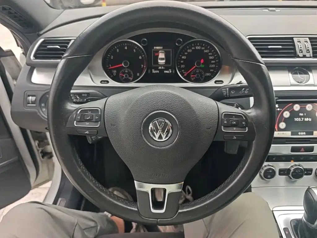 Volkswagen CC — миниатюра 11