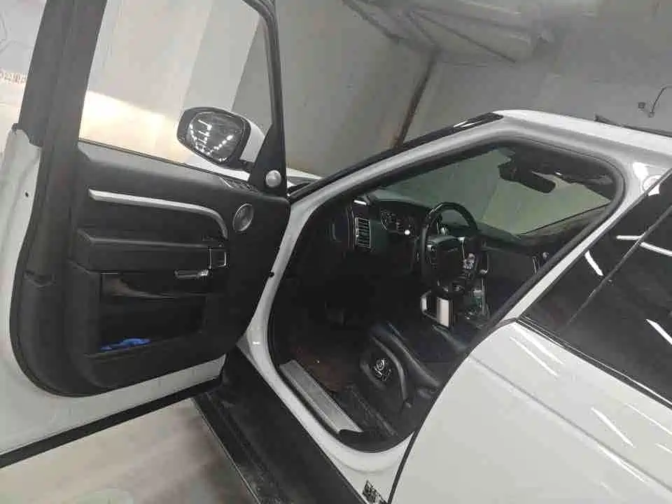 Land Rover Range Rover — миниатюра 4