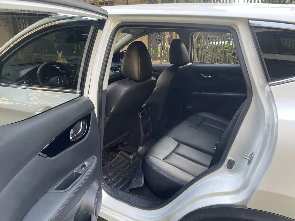 Nissan Qashqai — миниатюра 5