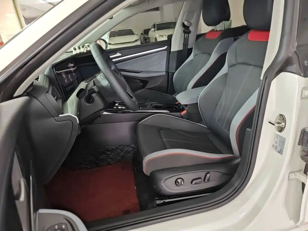 Volkswagen Lamando — миниатюра 15