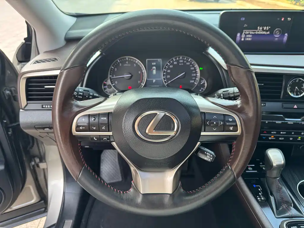 Lexus RX — миниатюра 11