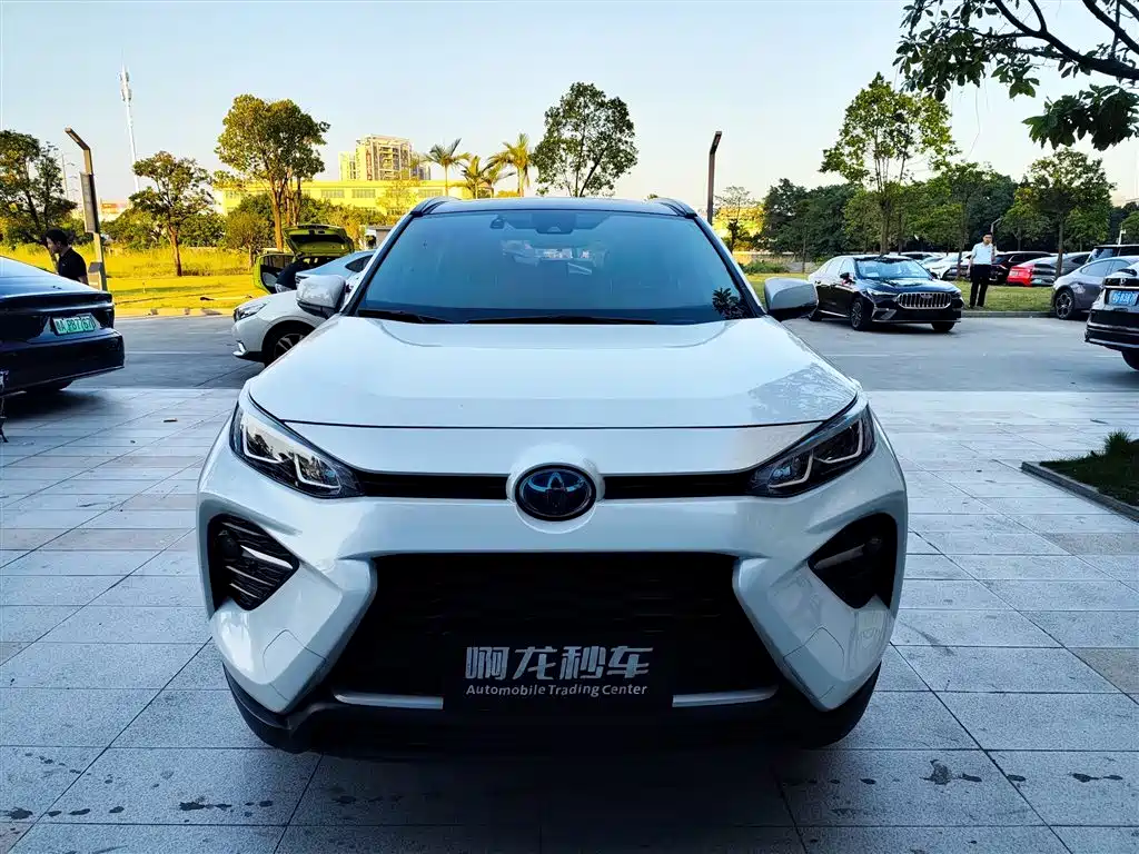 Toyota Wildlander — миниатюра 2