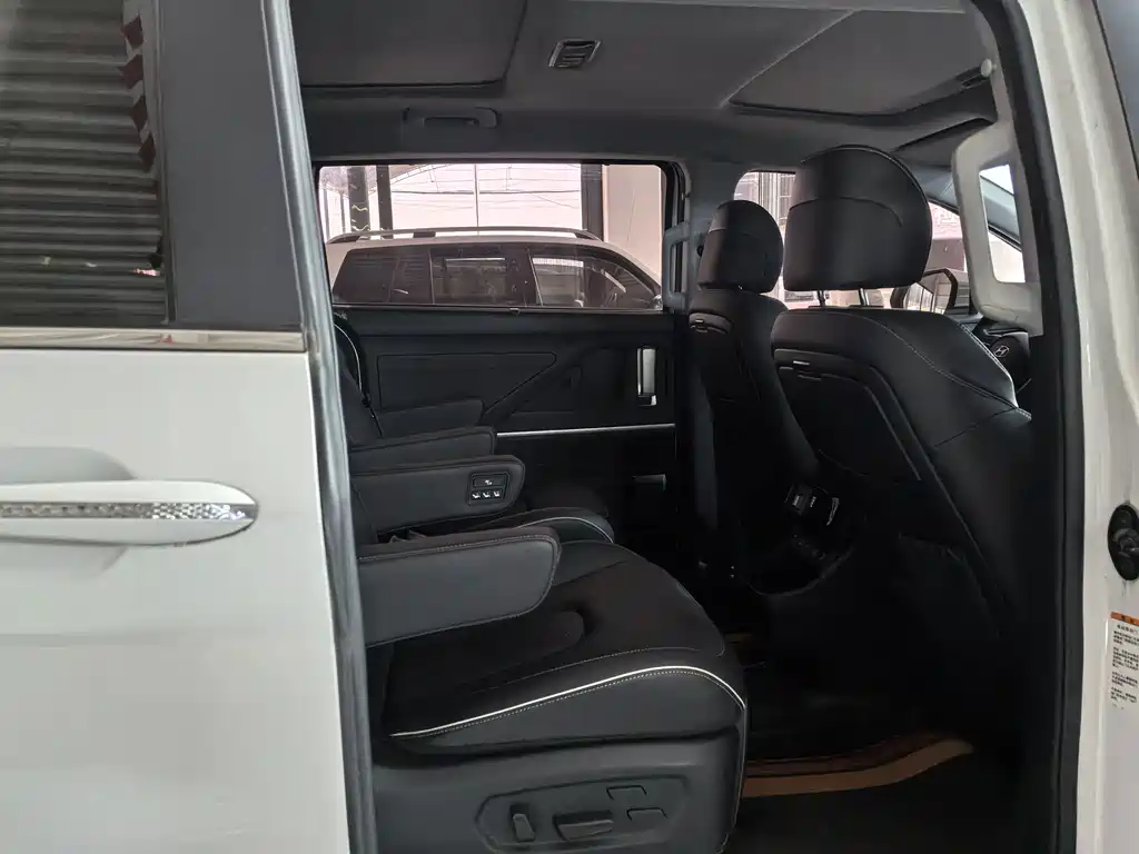 Hyundai Custo — миниатюра 10
