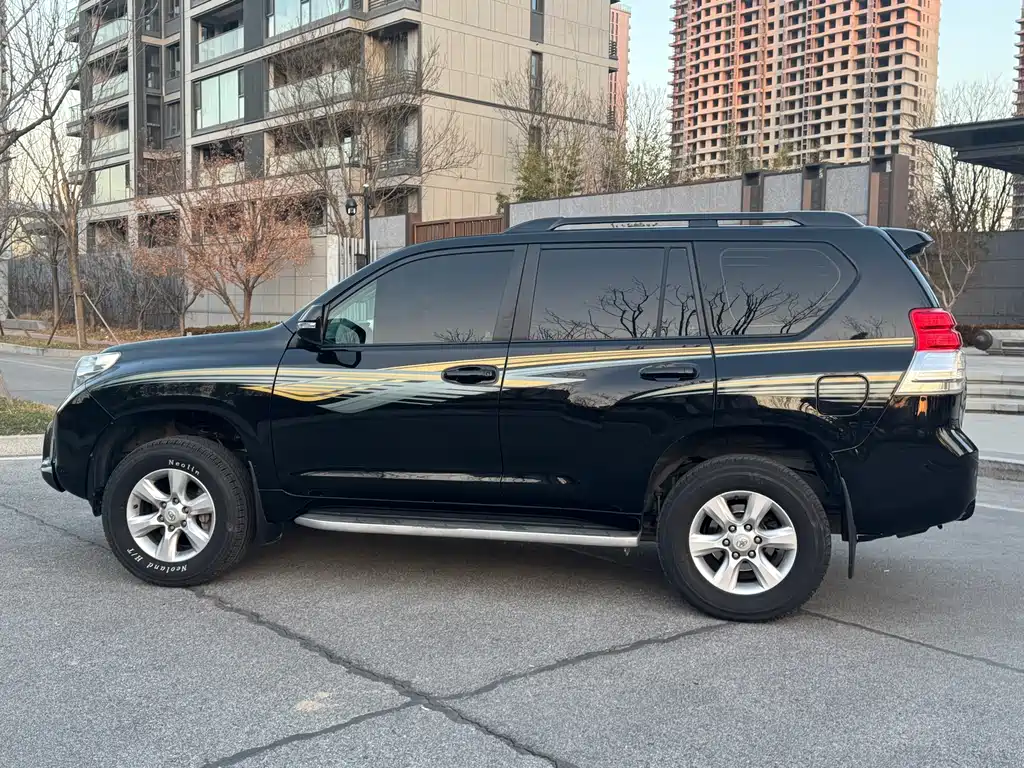 Toyota Land Cruiser Prado 2010 4.0L AT TX-L