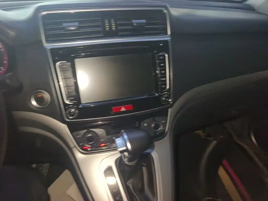 Haval M6 — миниатюра 13