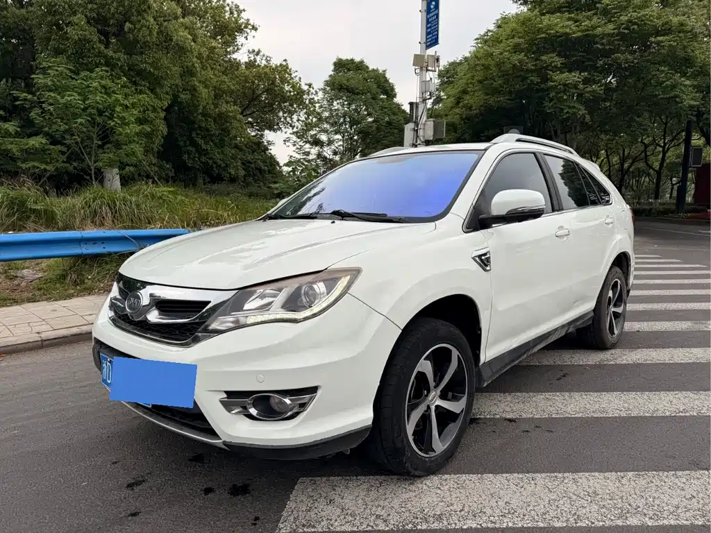 Byd S7 2015