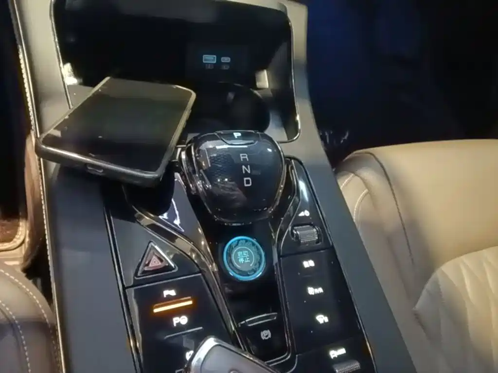 BYD Han — миниатюра 14