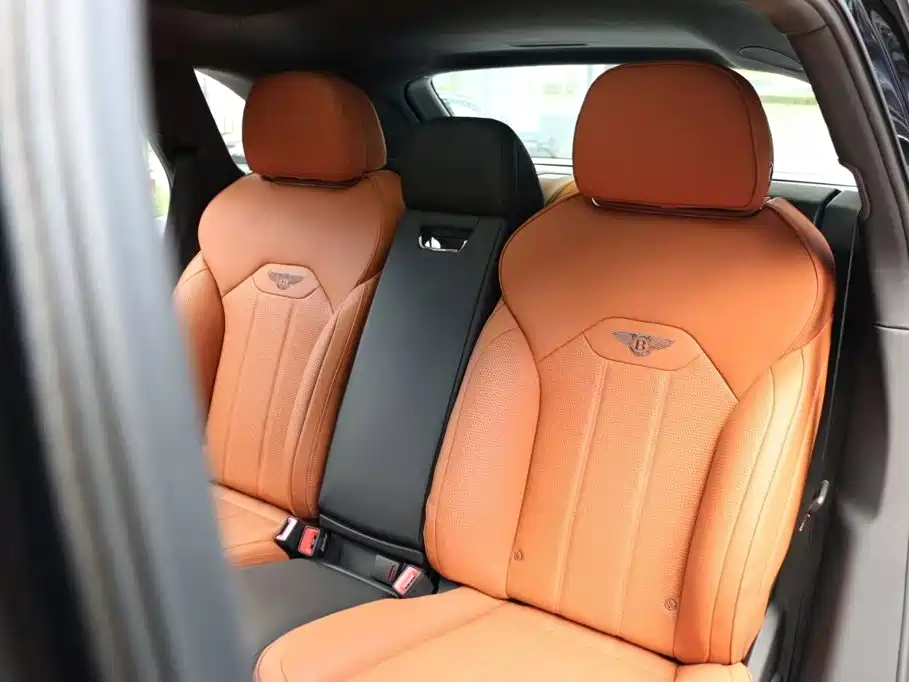 Bentley Bentayga — миниатюра 9