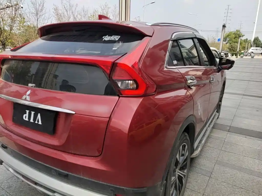Mitsubishi Eclipse Cross — миниатюра 8