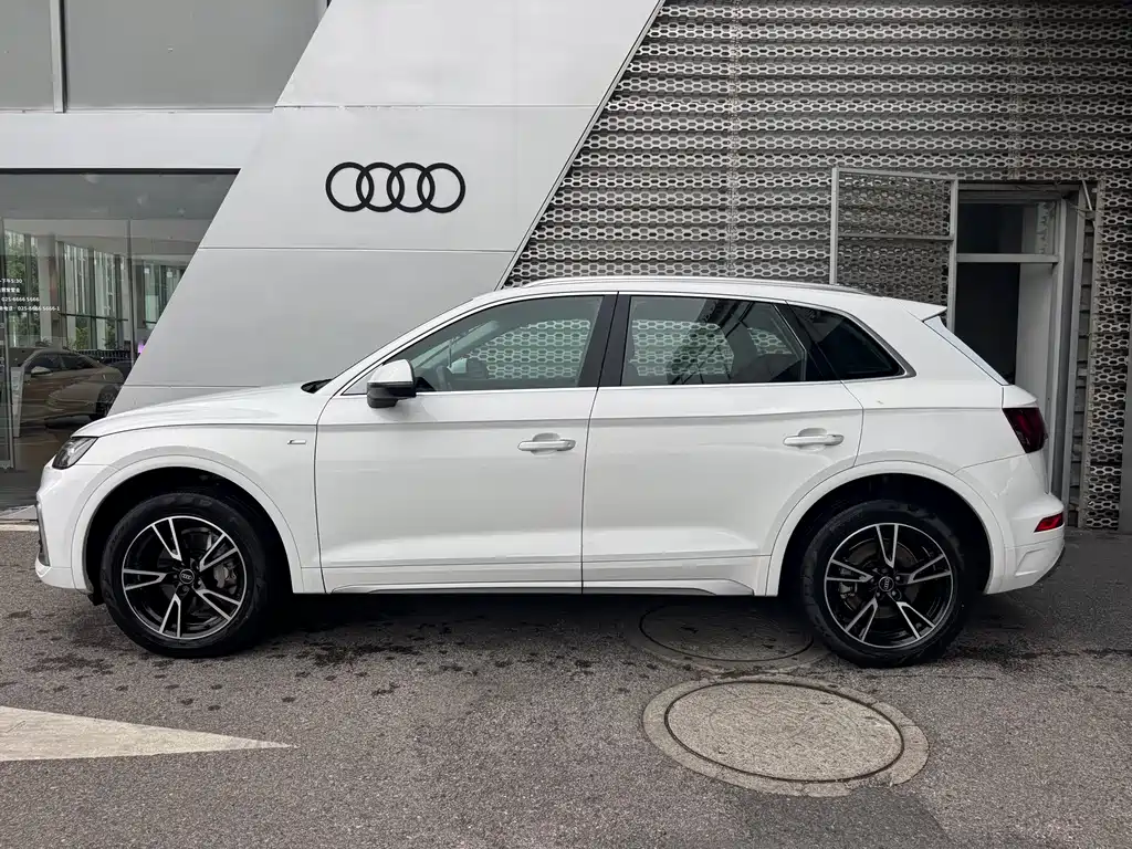 Audi Q5L — миниатюра 3