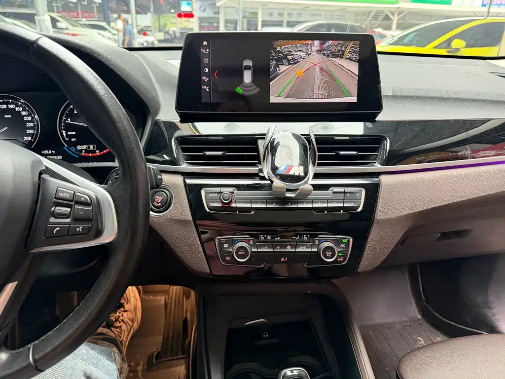 BMW X1 — миниатюра 8