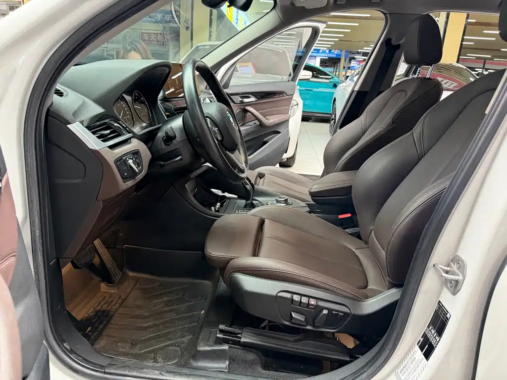 BMW X1 — миниатюра 9