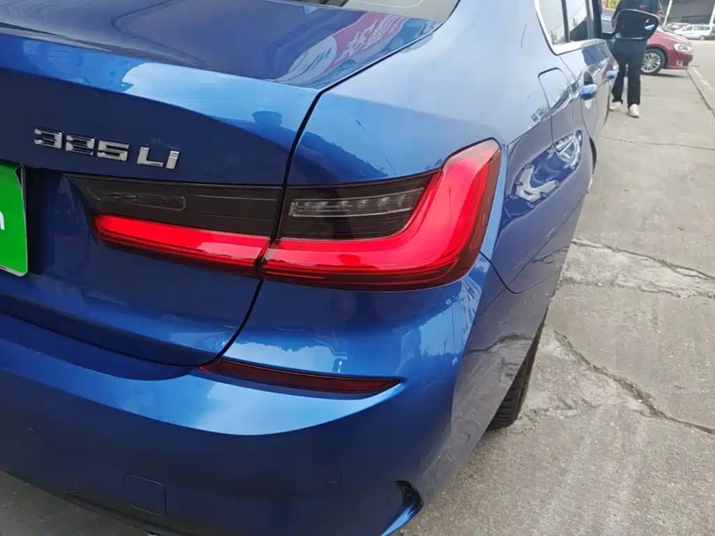 BMW 3 Series — миниатюра 8