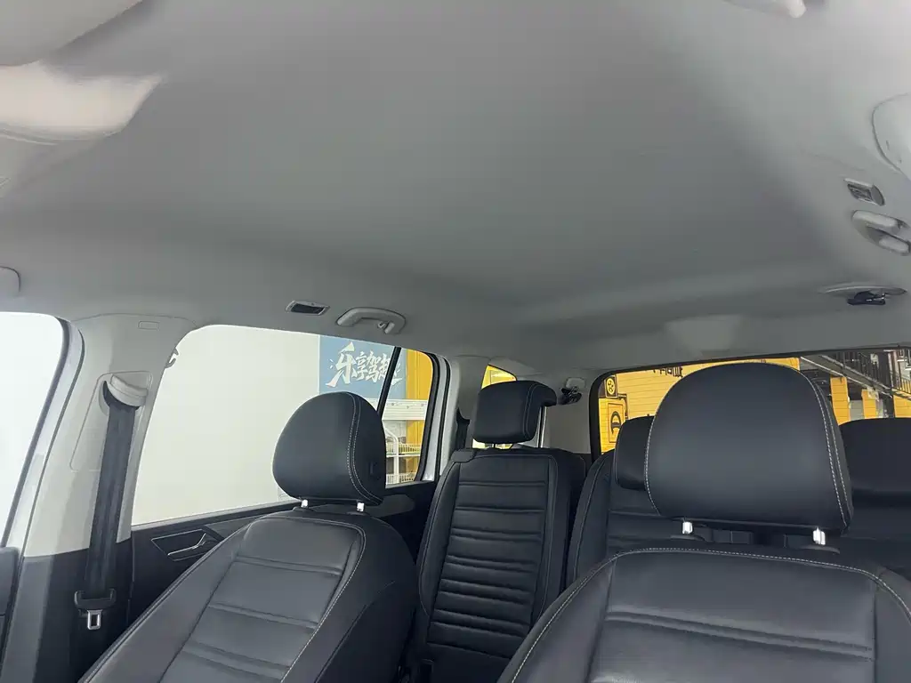 Volkswagen Touran — миниатюра 13