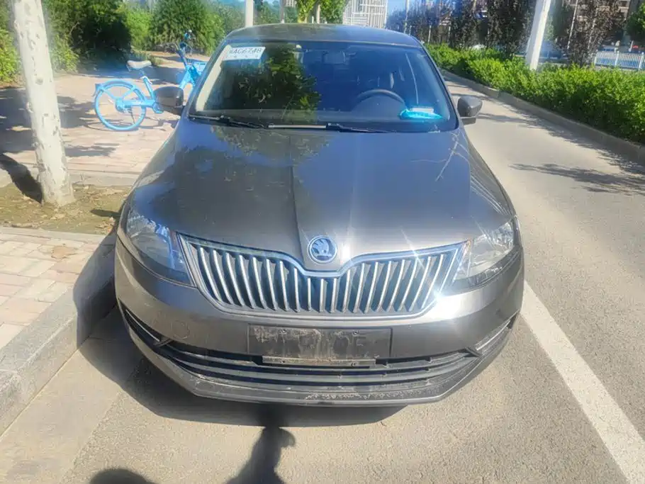 Skoda Rapid — миниатюра 2