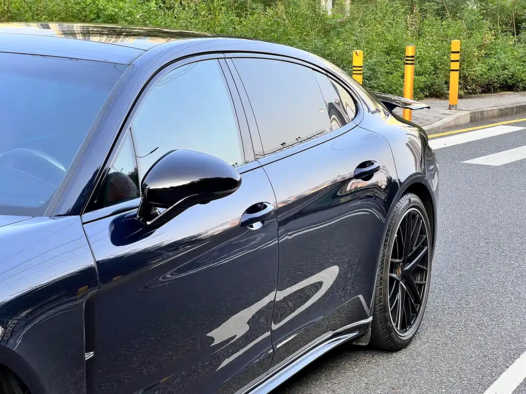 Porsche Panamera — миниатюра 22