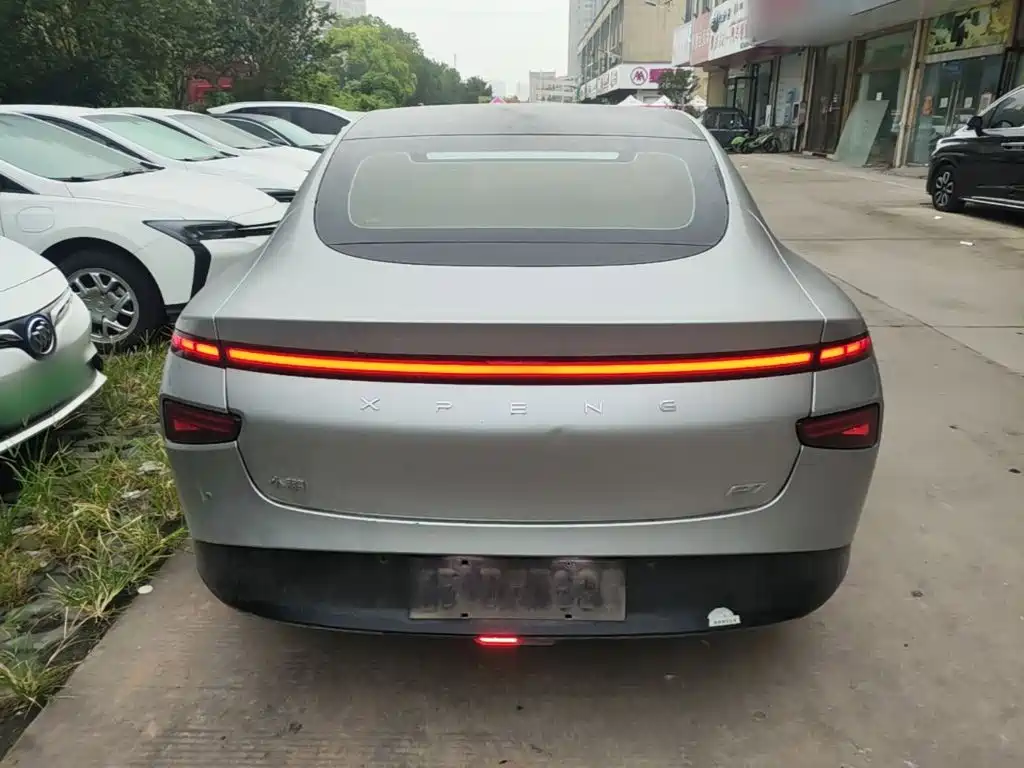 XPeng P7 — миниатюра 6