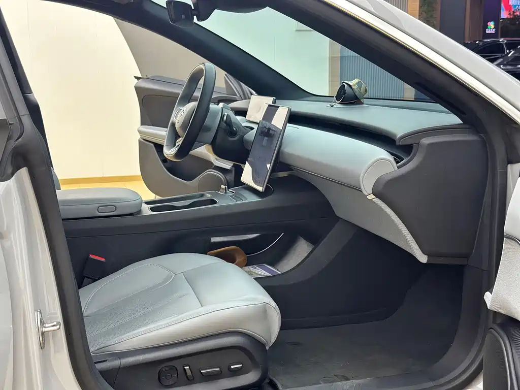 NIO ET5T — миниатюра 10