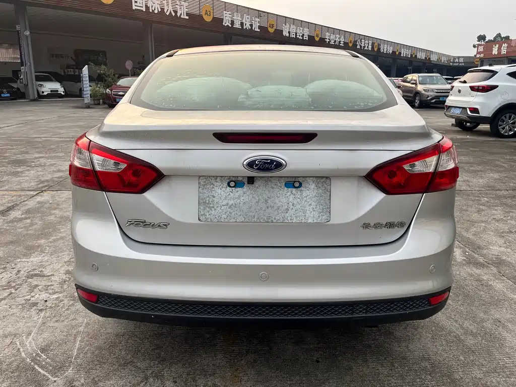 Ford Focus — миниатюра 8