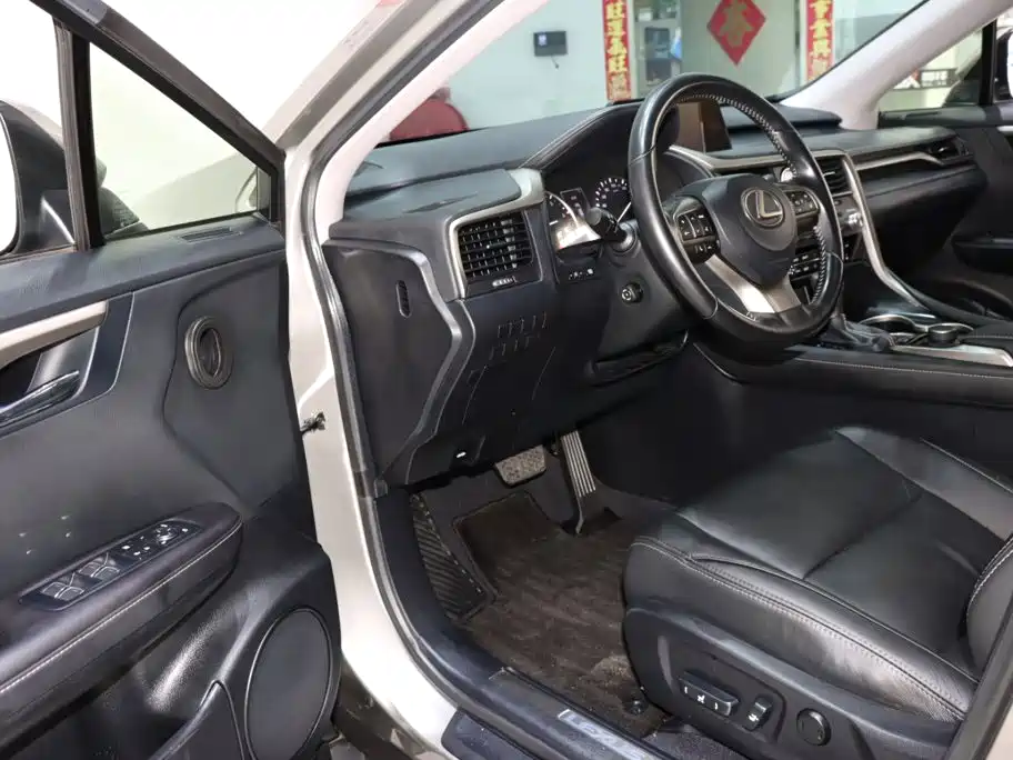 Lexus RX — миниатюра 9