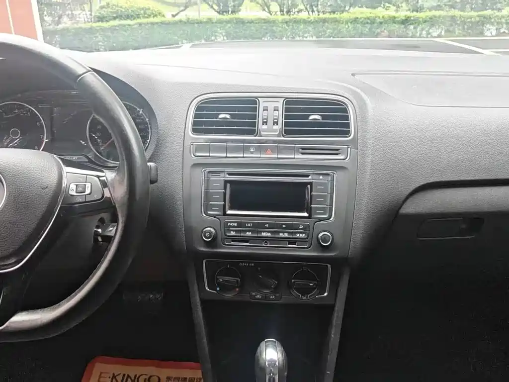 Volkswagen Polo — миниатюра 6