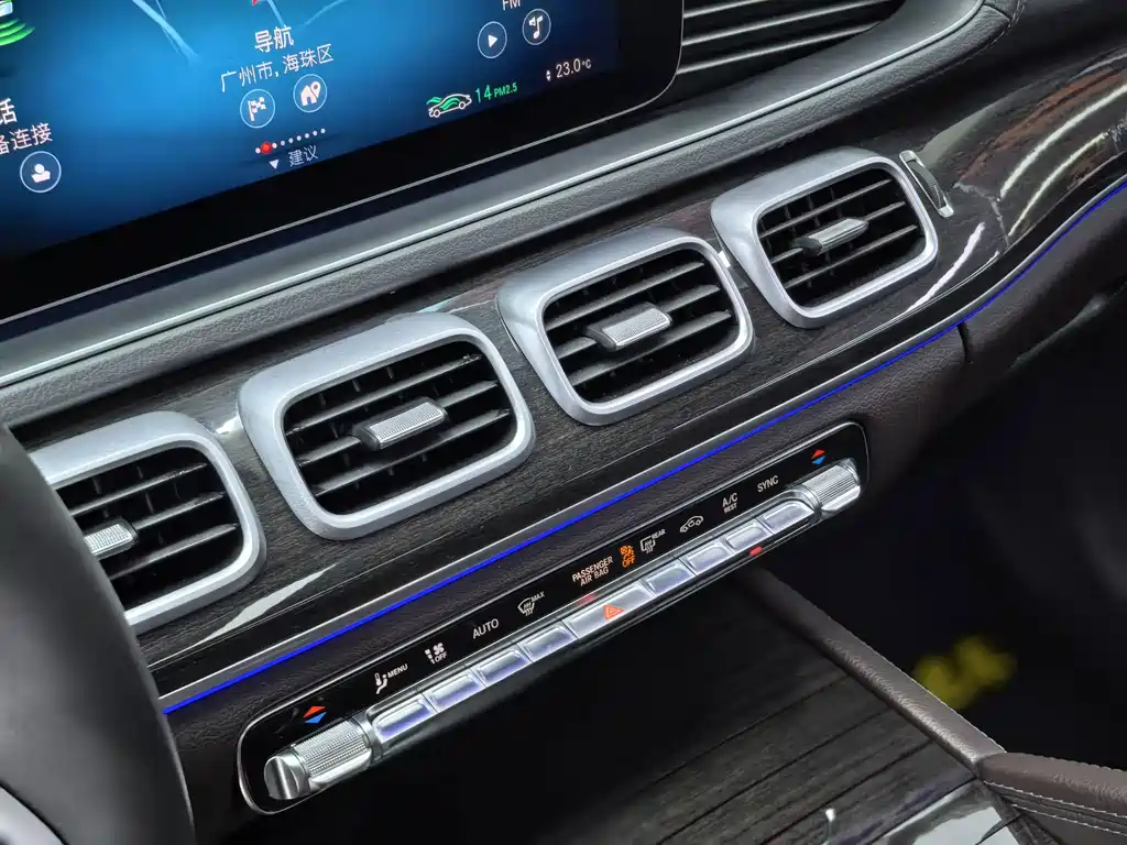 Mercedes-Benz GLE (Import) — миниатюра 19