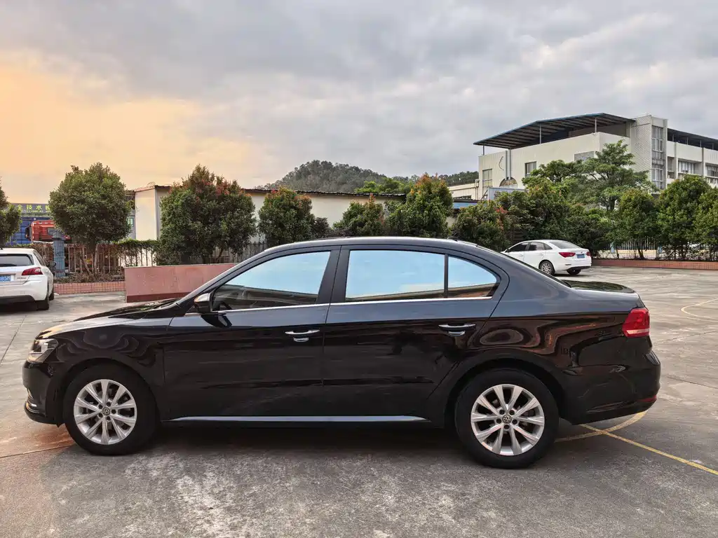 Volkswagen Lavida 2017 1.6L AT Comfort