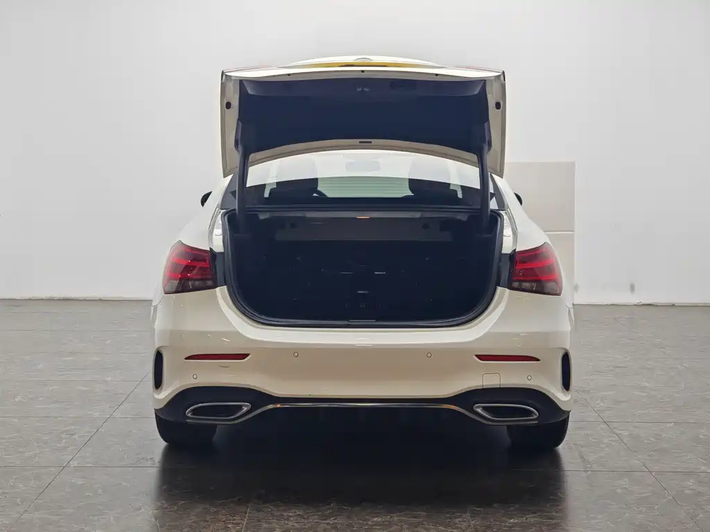 Mercedes-Benz A-Class — миниатюра 12