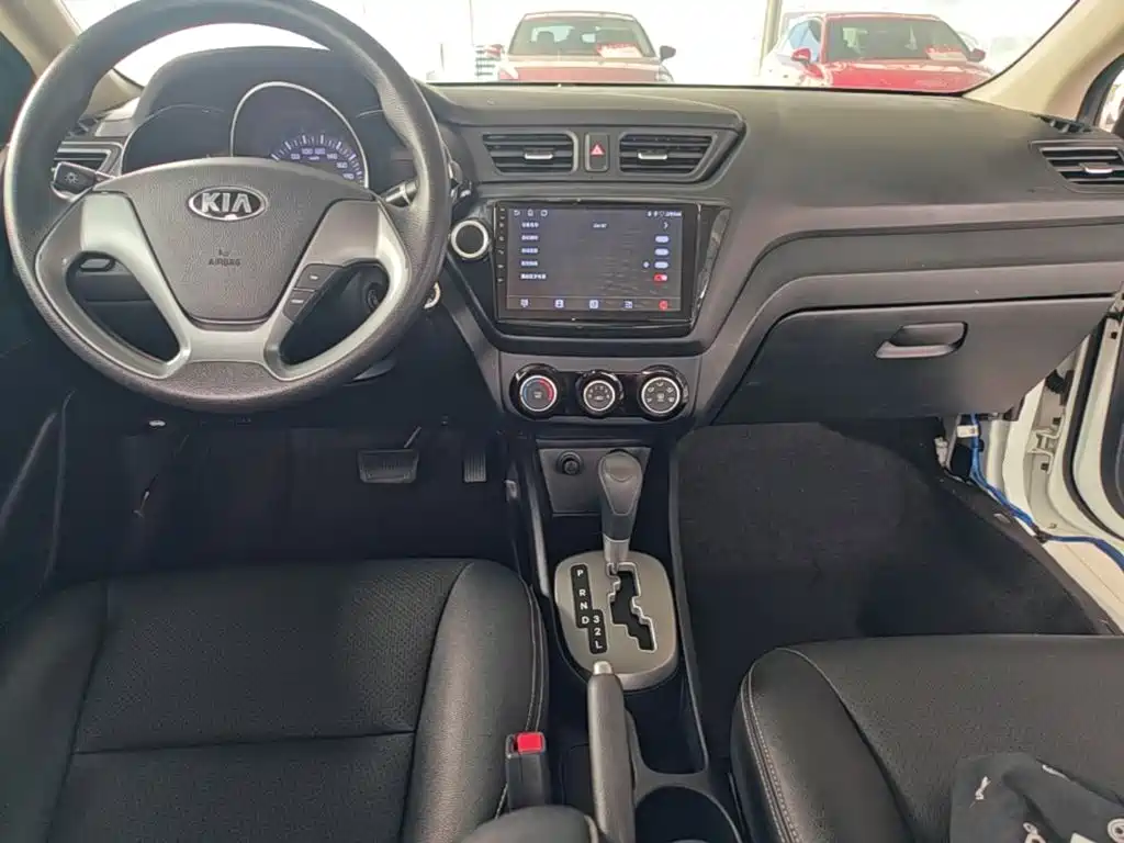 Kia K2 — миниатюра 10