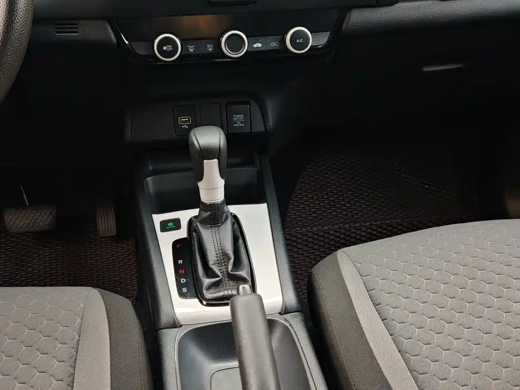 Honda Fit — миниатюра 5