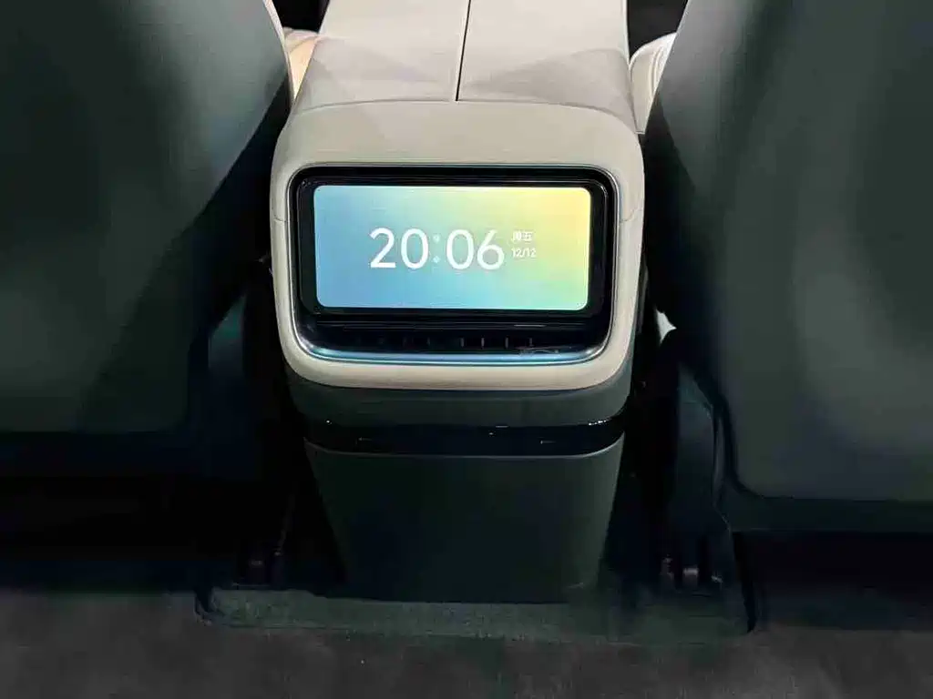 XIAOMI CAR XIAOMI YU7