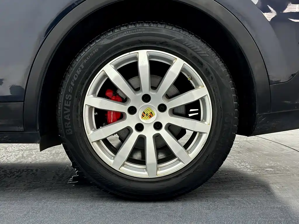 Porsche Cayenne — миниатюра 30