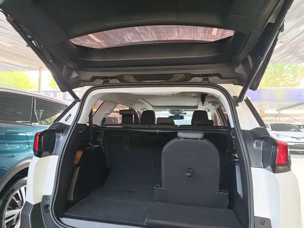 Peugeot 5008 — миниатюра 19