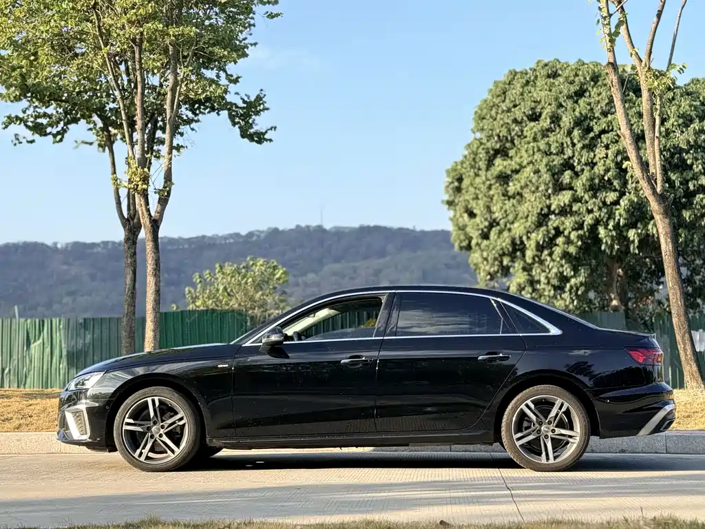 Audi A4L — миниатюра 4