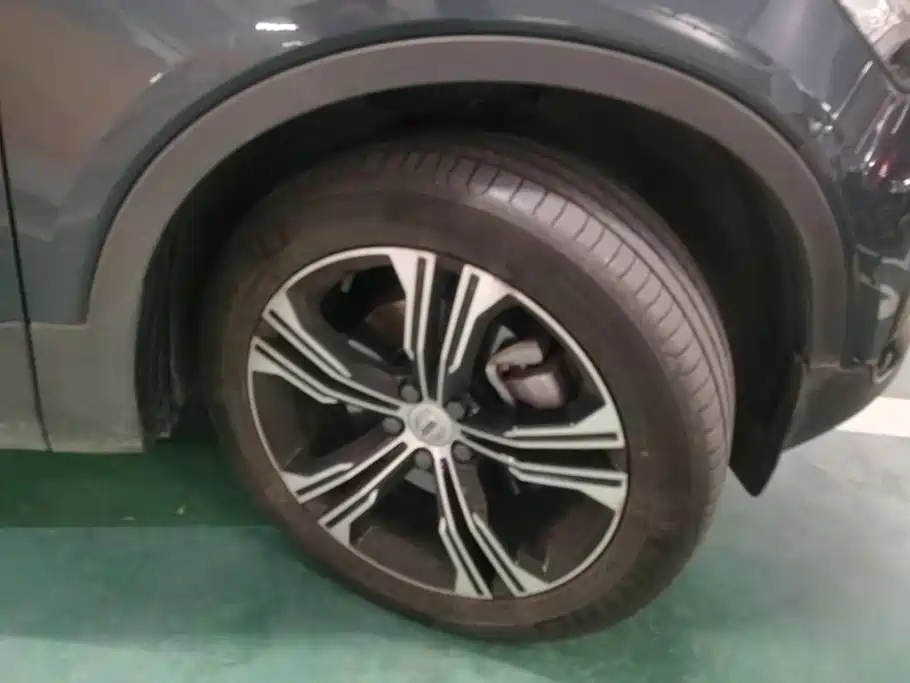 Volvo XC40 — миниатюра 6