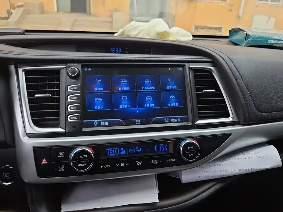 Toyota Highlander — миниатюра 13