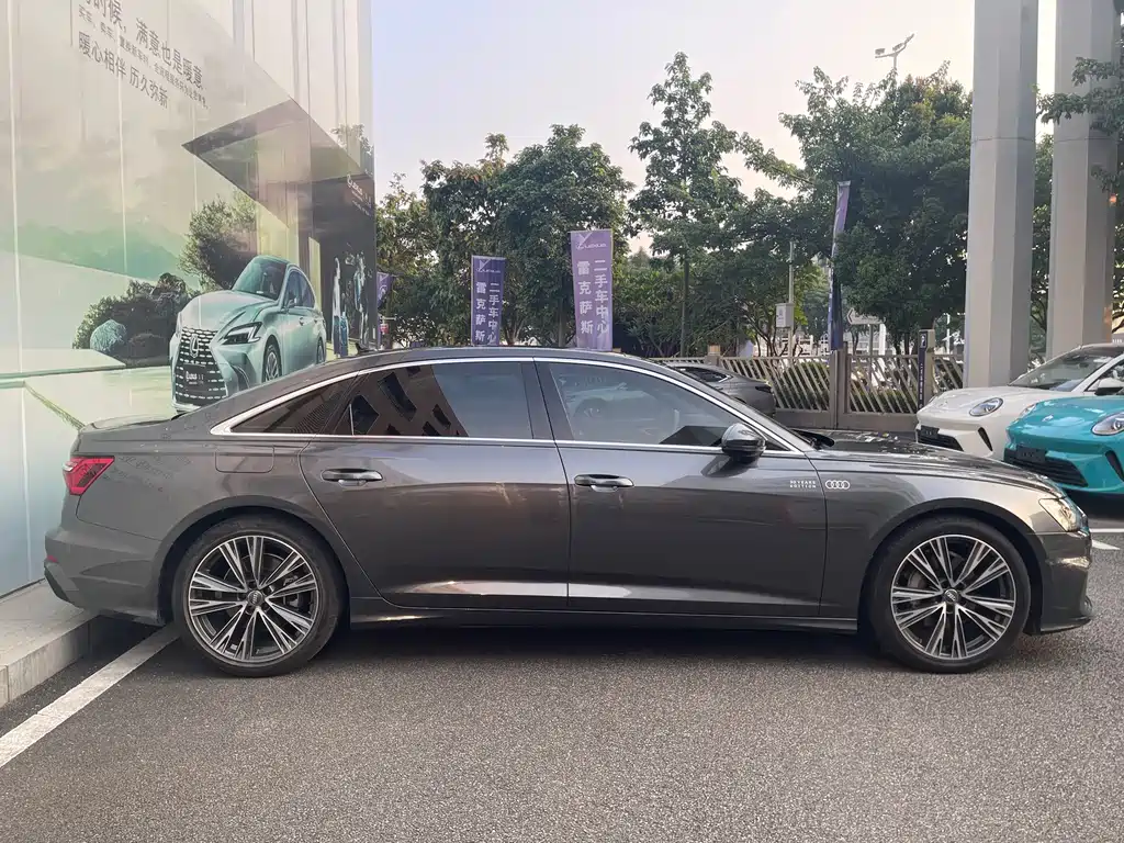 Audi A6L — миниатюра 12