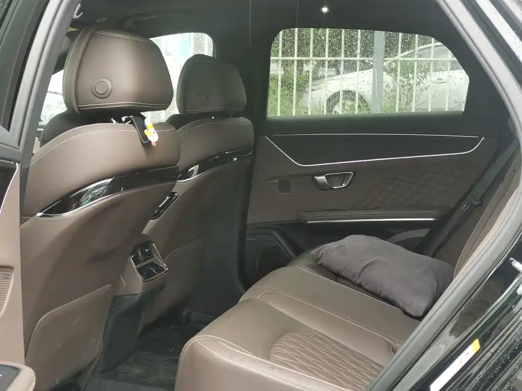 BYD Han — миниатюра 10